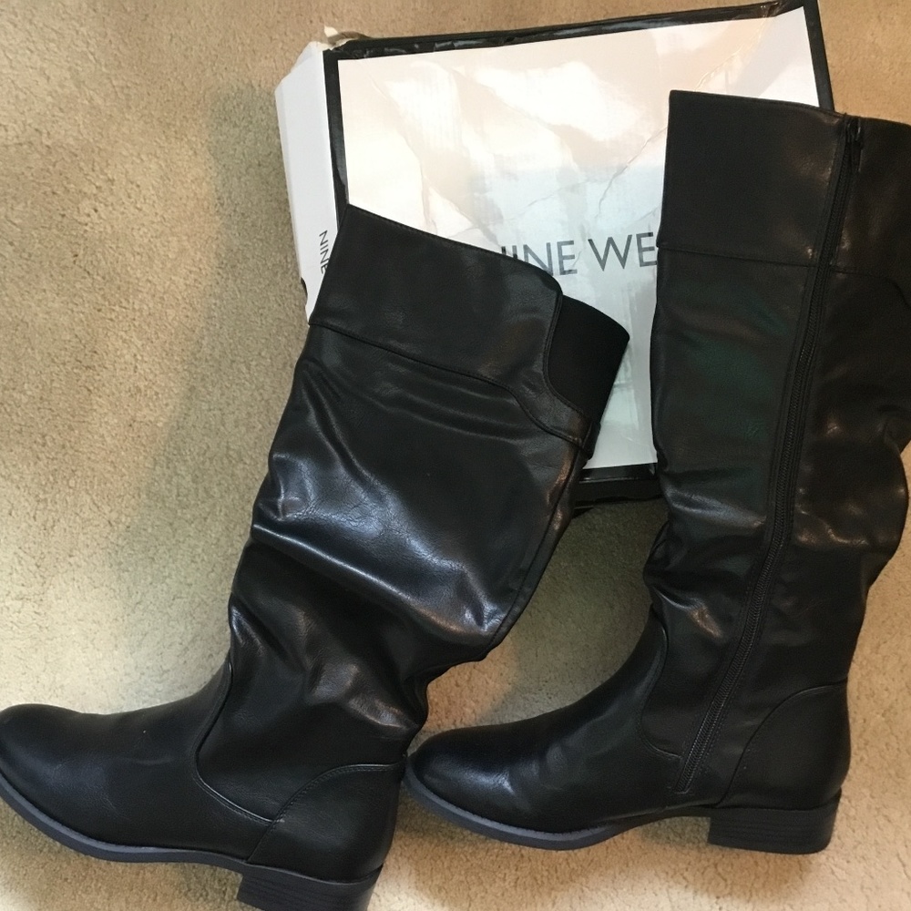 Size 8 Nine West knee high boot